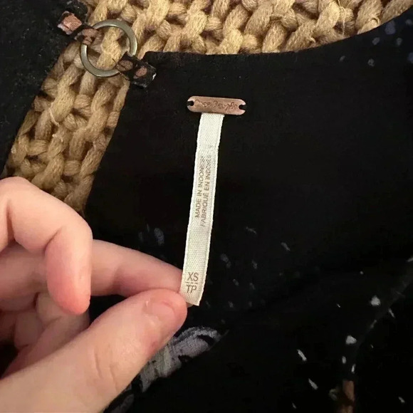 Free People Lovely Day Black Floral Print Dress - Size X-Small - Picture 8 of 8